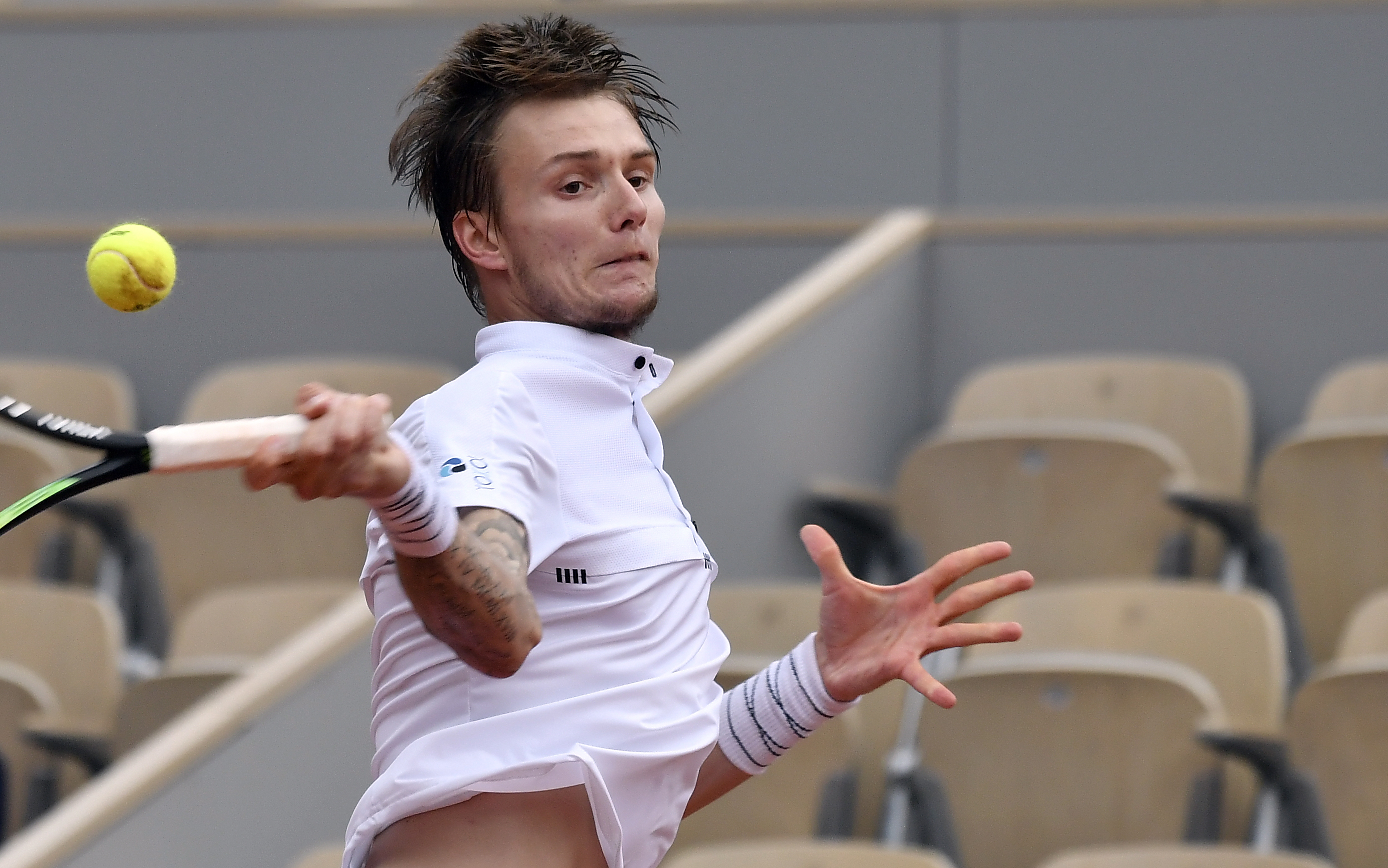 巴黎圣日耳曼观众热烈欢呼!,蒂姆迎来三赛季出色发挥气势如虹延续的简单介绍 巴黎圣日耳曼观众热烈欢呼!,蒂姆迎来三赛季出色发挥气势如虹延续的简单介绍