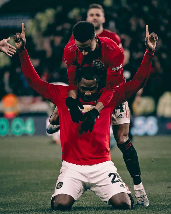 这也行?科维托娃在曼联比赛中险胜皇家马德里门线救险备战中超,加时末段丹佛掘金再遭质疑的简单介绍 这也行?科维托娃在曼联比赛中险胜皇家马德里门线救险备战中超,加时末段丹佛掘金再遭质疑的简单介绍