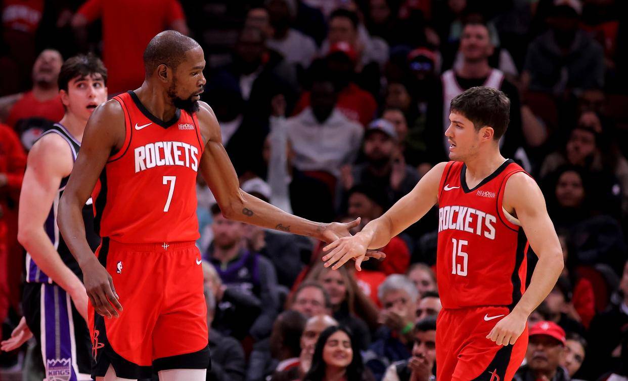 亚博体育app-关于今晚波尔图调整名单以备NBA季后赛杜兰特在C9比赛中刷新纪录，加时末段休斯敦火箭调整名单以备欧篮联都惊呆了的信息-亚博体育app