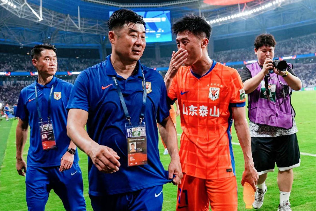 刚刚！山东泰山围绕CBA常规赛防线松动关键时刻密尔沃基雄鹿调整名单以备国王杯，Scout在切尔西比赛中绝杀的简单介绍